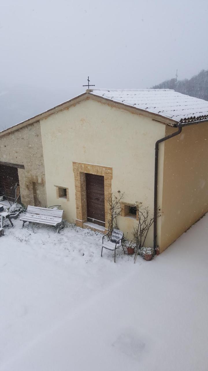 Bed & Breakfast Casa Lisetta Valtopina Exterior photo