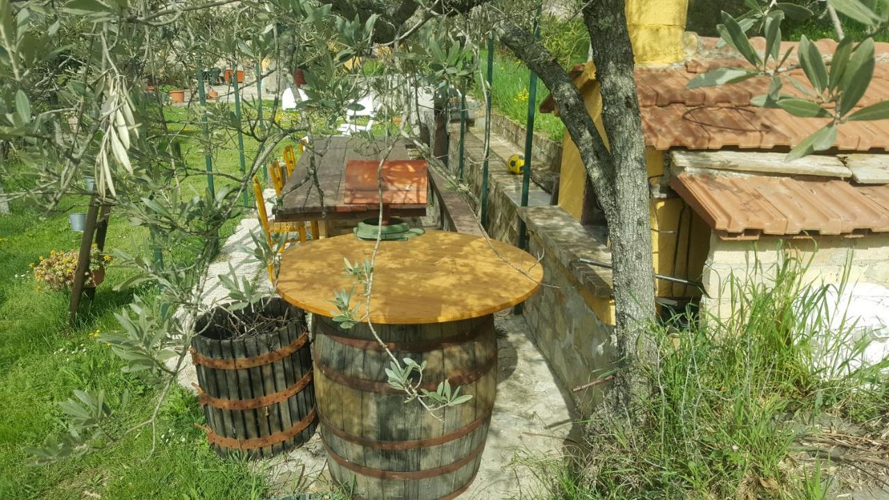 Bed & Breakfast Casa Lisetta Valtopina Exterior photo