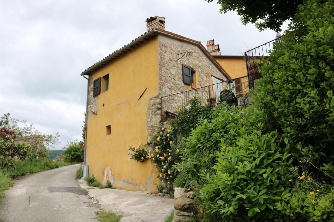 Bed & Breakfast Casa Lisetta Valtopina Exterior photo